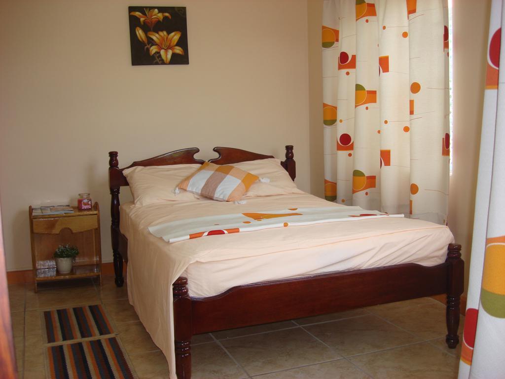 Bayside Villa St. Lucia Castries Oda fotoğraf